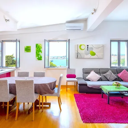 Luxury Olavia Rooftop Terrace & Seaview Split