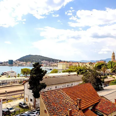 Luxury Olavia Rooftop Terrace & Seaview Split